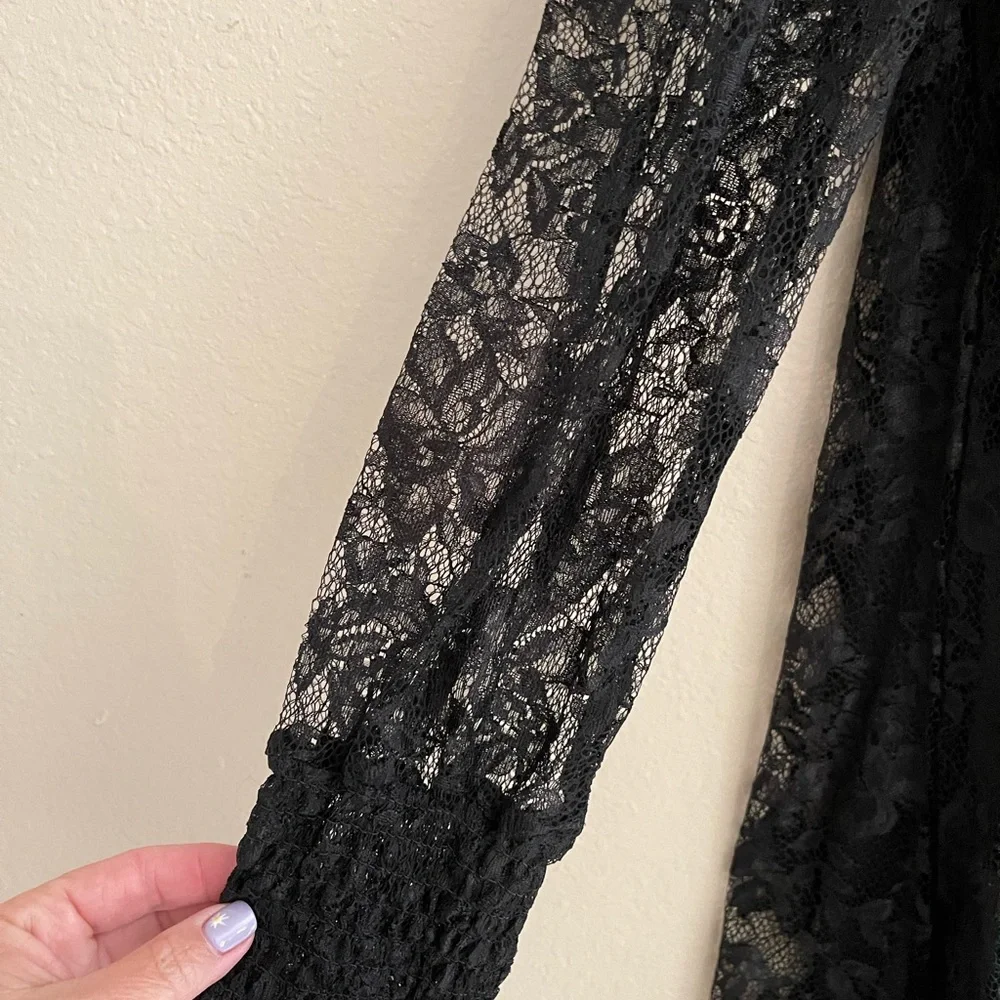 Bebop Long Sleeve Lace Dress - Picture 3 of 6